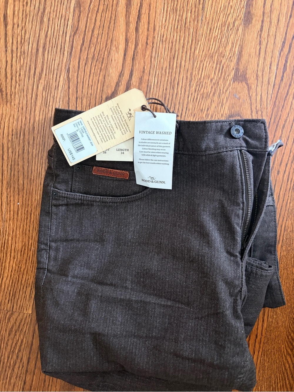Rodd & Gunn  Darfield Men's Jeans in Dark Brown